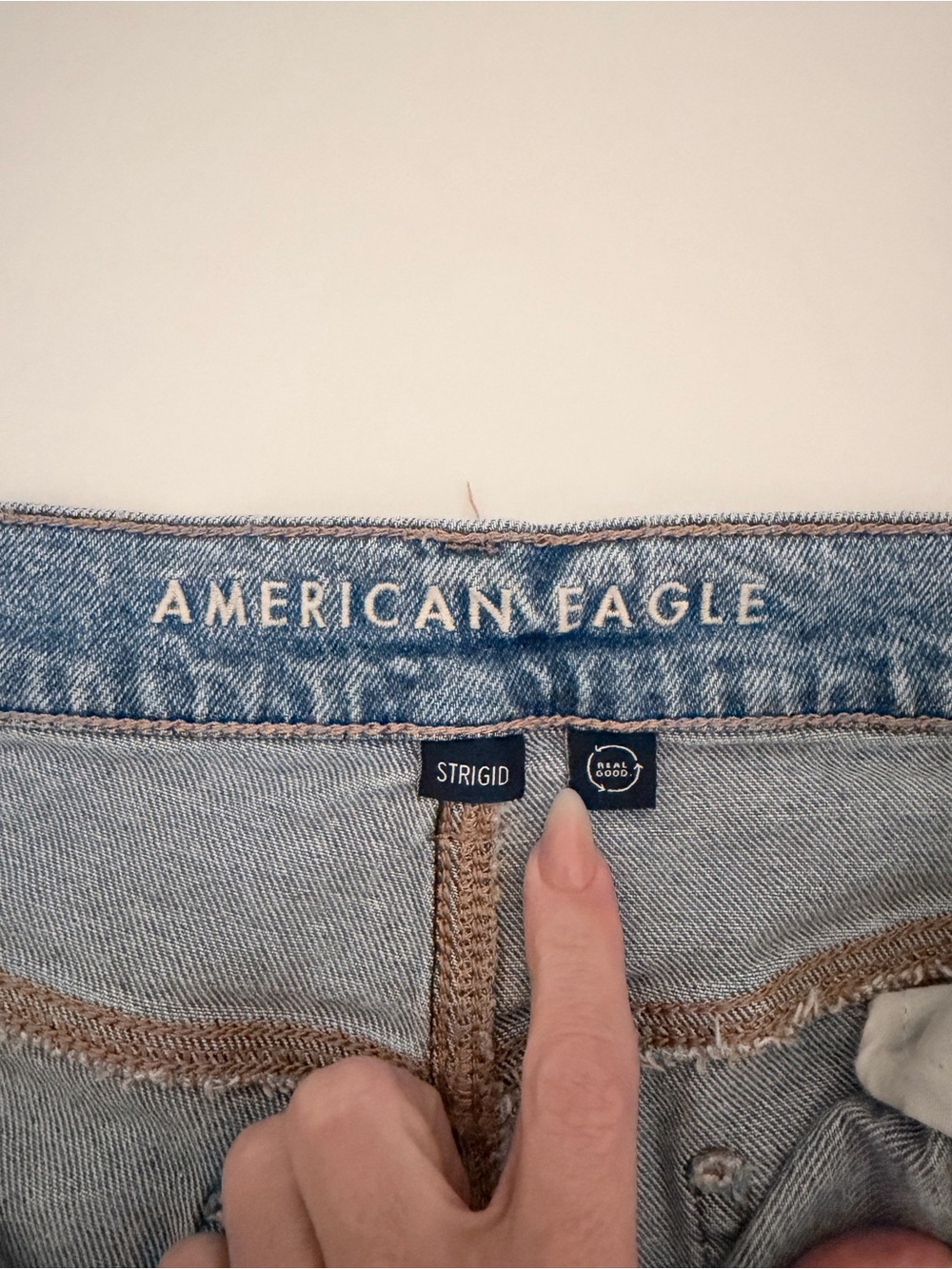 American Eagle Strigid Baggy Straight Jeans | Distressed High Rise Denim | 16 - Picture 12 of 14